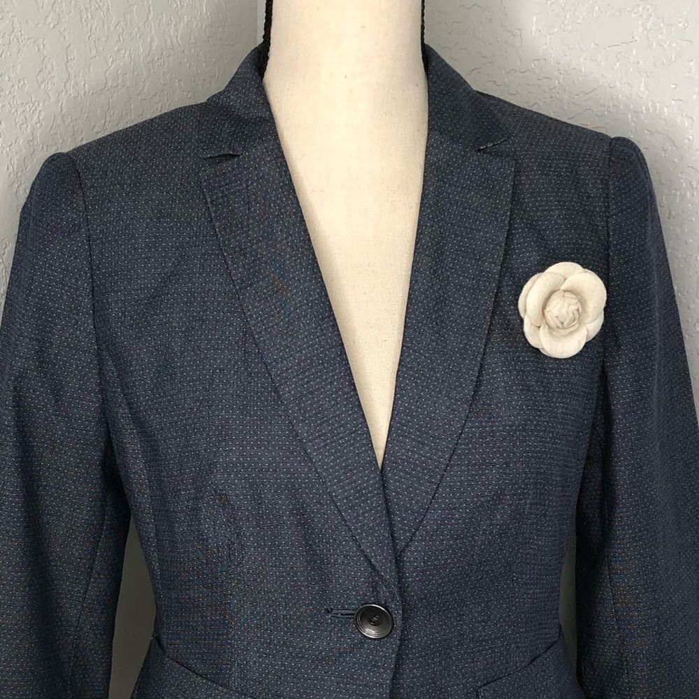 Ivory Cream Camellia Flower Pin/Brooch - Picture 7 of 7